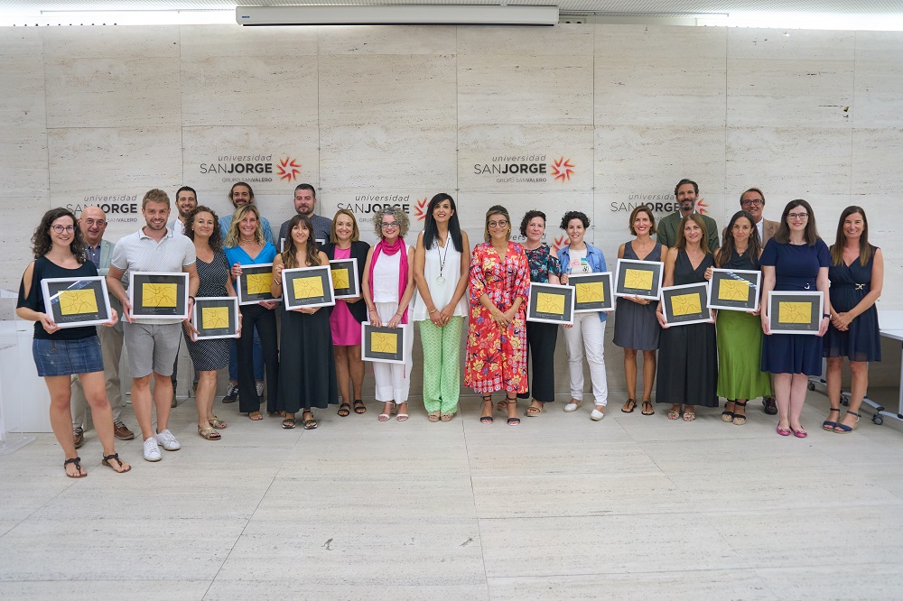 La Universidad San Jorge reconoce a los trabajadores que cumplen 10 años en la USJ