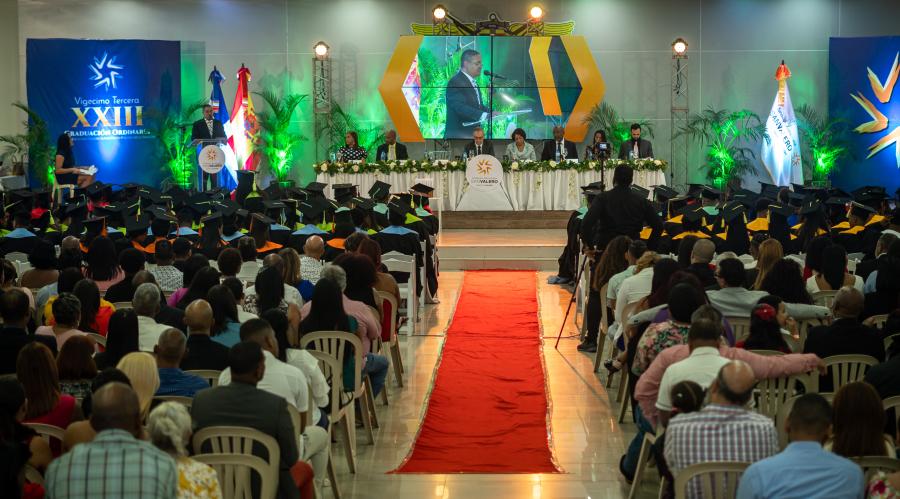 Fundación Dominicana San Valero gradúa a 258 nuevos bachilleres