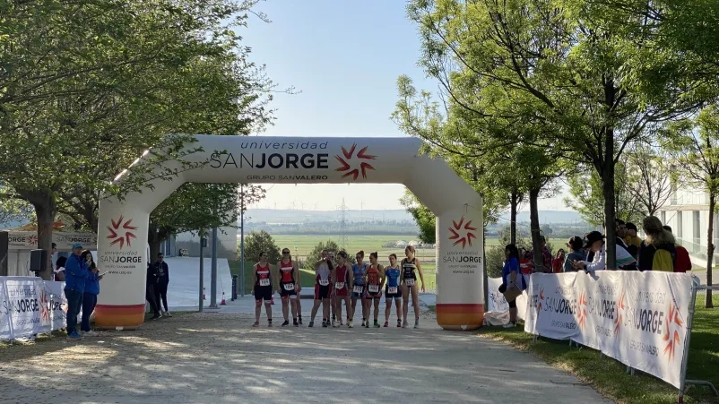 Pablo Capapé, alumno de la USJ, gana el Campeonato de Aragón Universitario de Acuatlón masculino