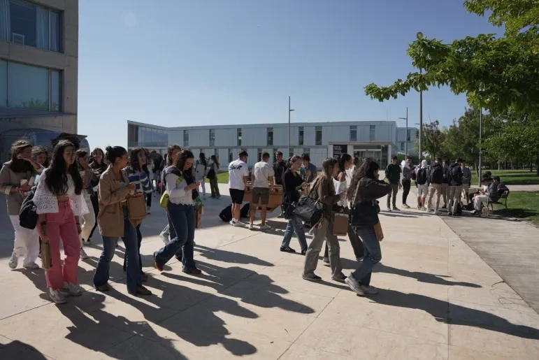 Más de 3000 alumnos comienzan el curso académico en la Universidad San Jorge, que cumple su 20º aniversario